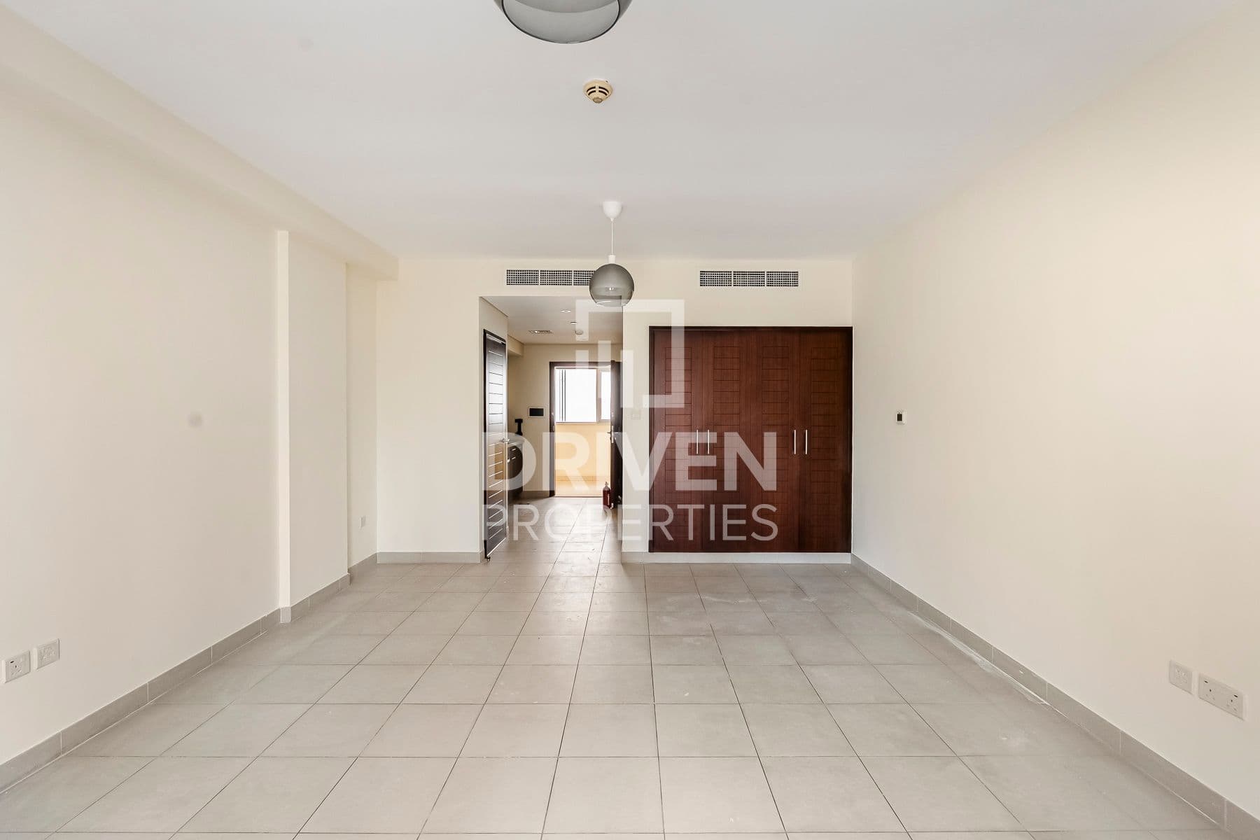 Boulevard Central Podium