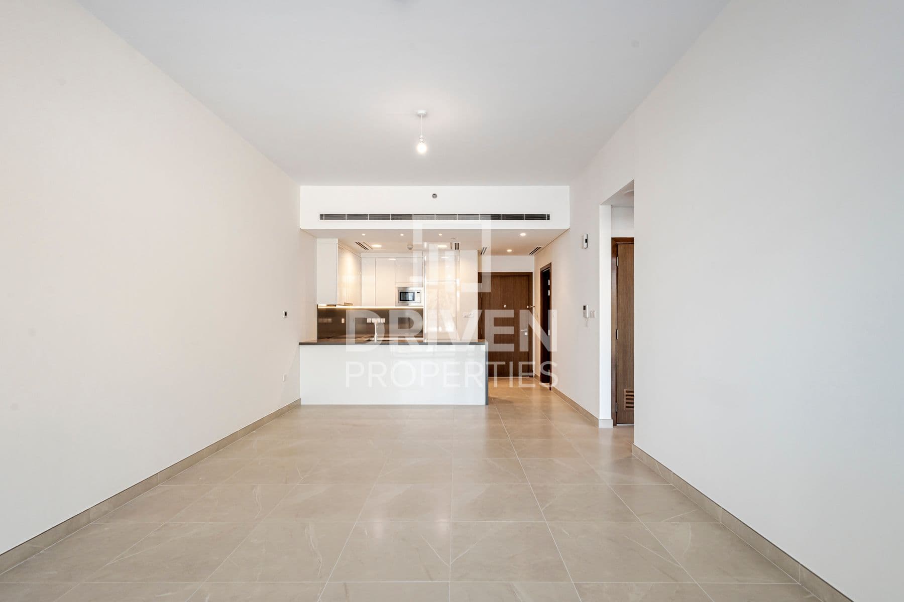 Canal Front Residence 4