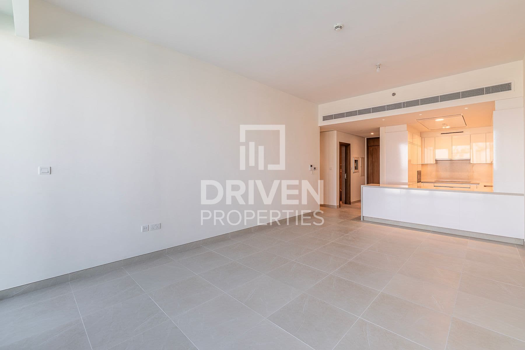 Canal Front Residence 7