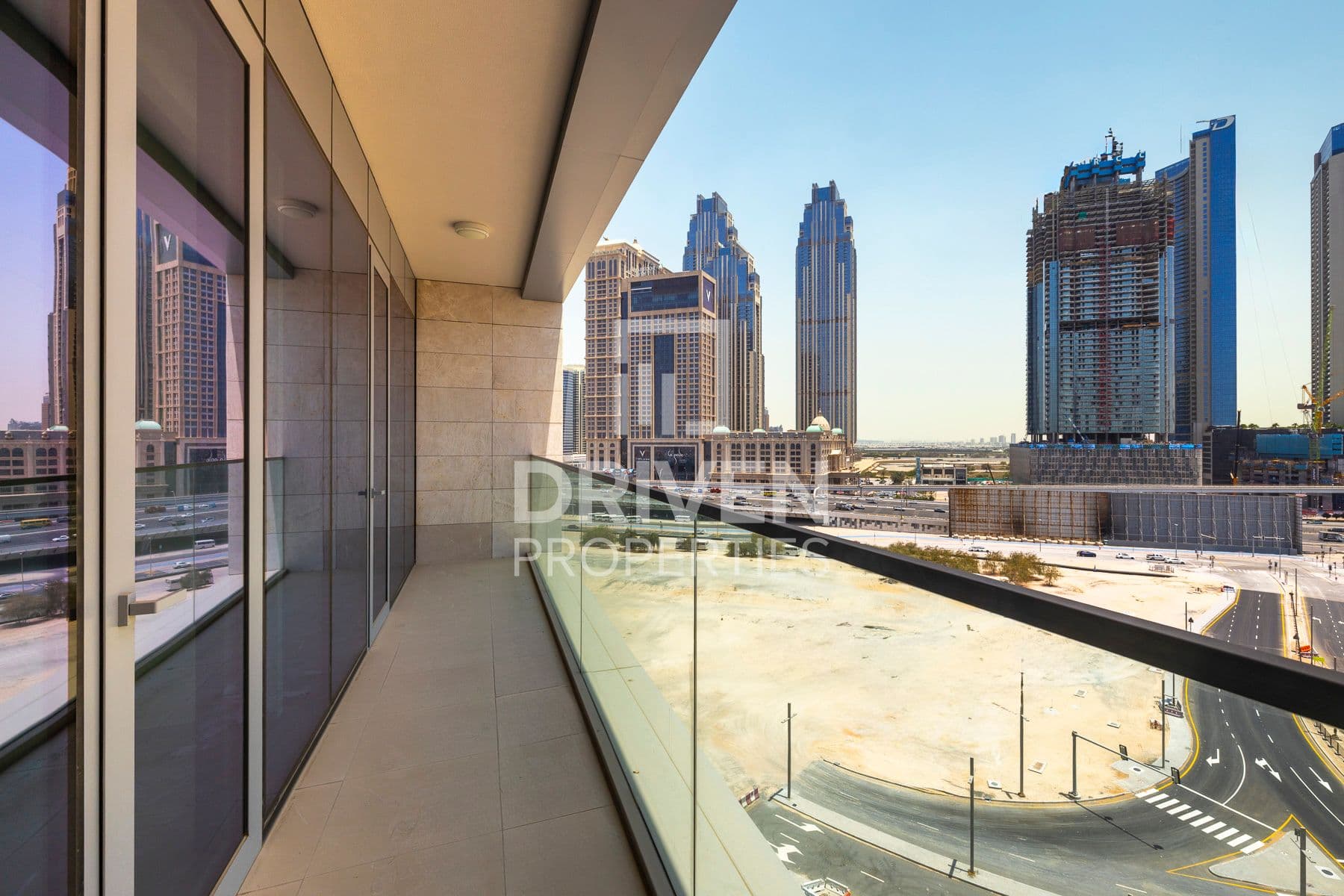 Canal Front Residence 9