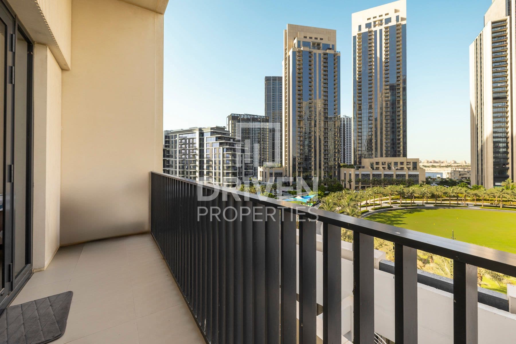 Creek Horizon Podium