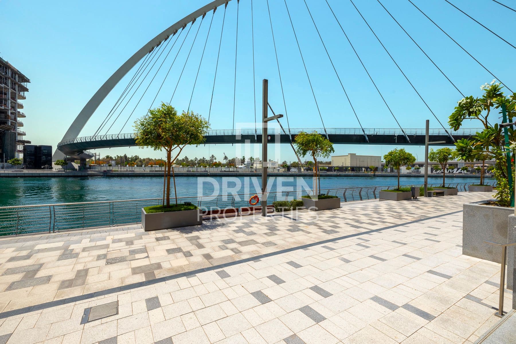 Canal Front Residence 2