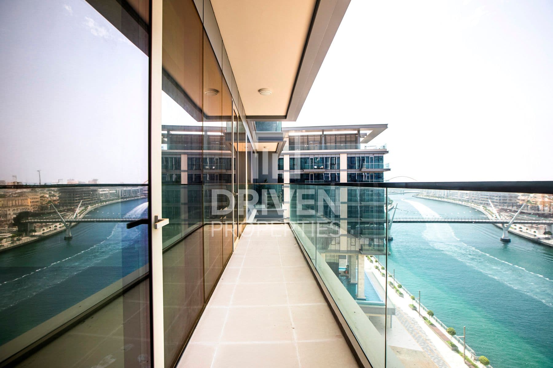 Canal Front Residence 8