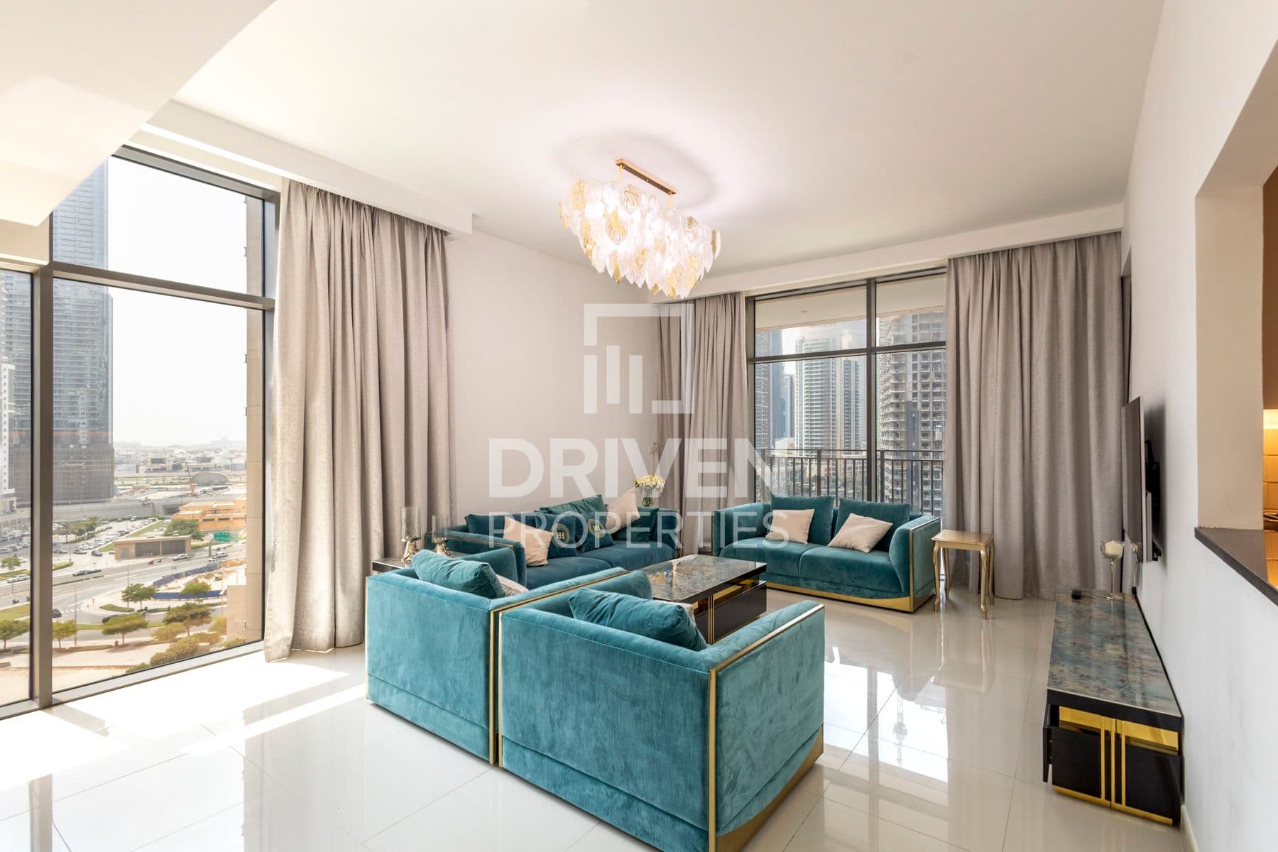 Boulevard Crescent Tower 1