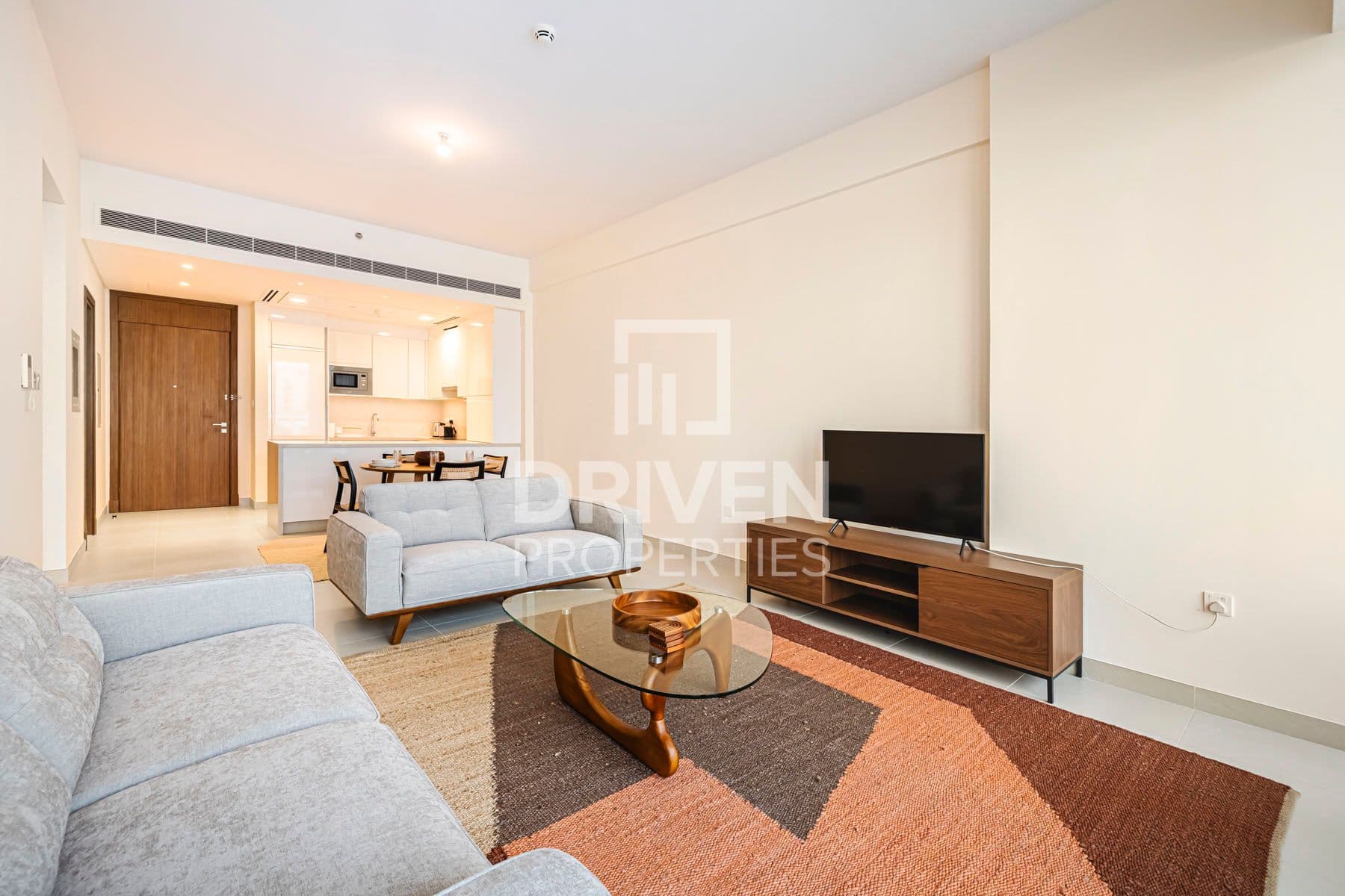 Canal Front Residence 9