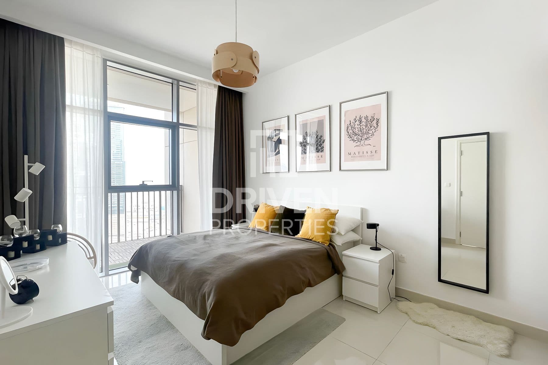 Boulevard Crescent Tower 1