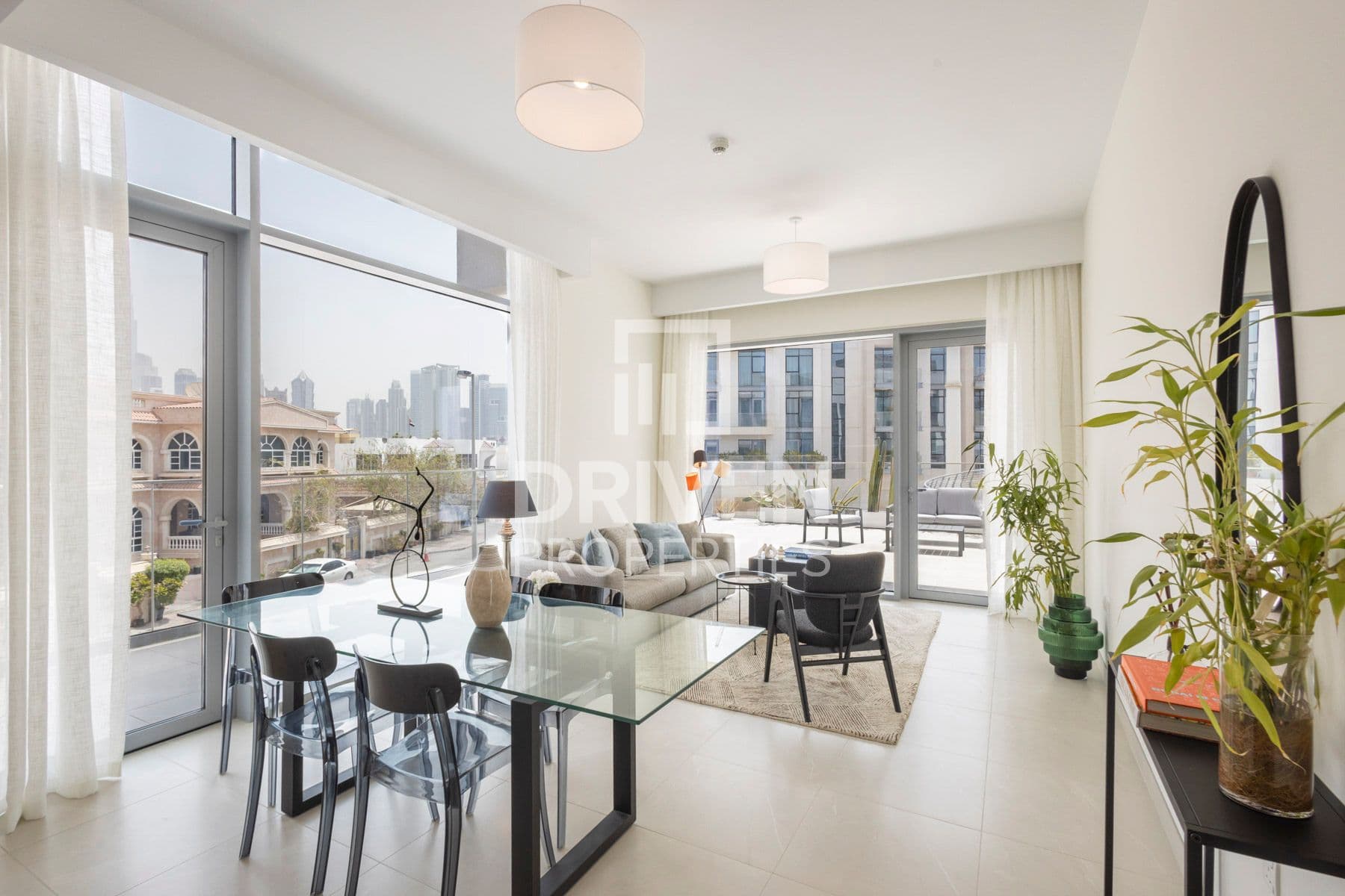 Canal Front Residence 3