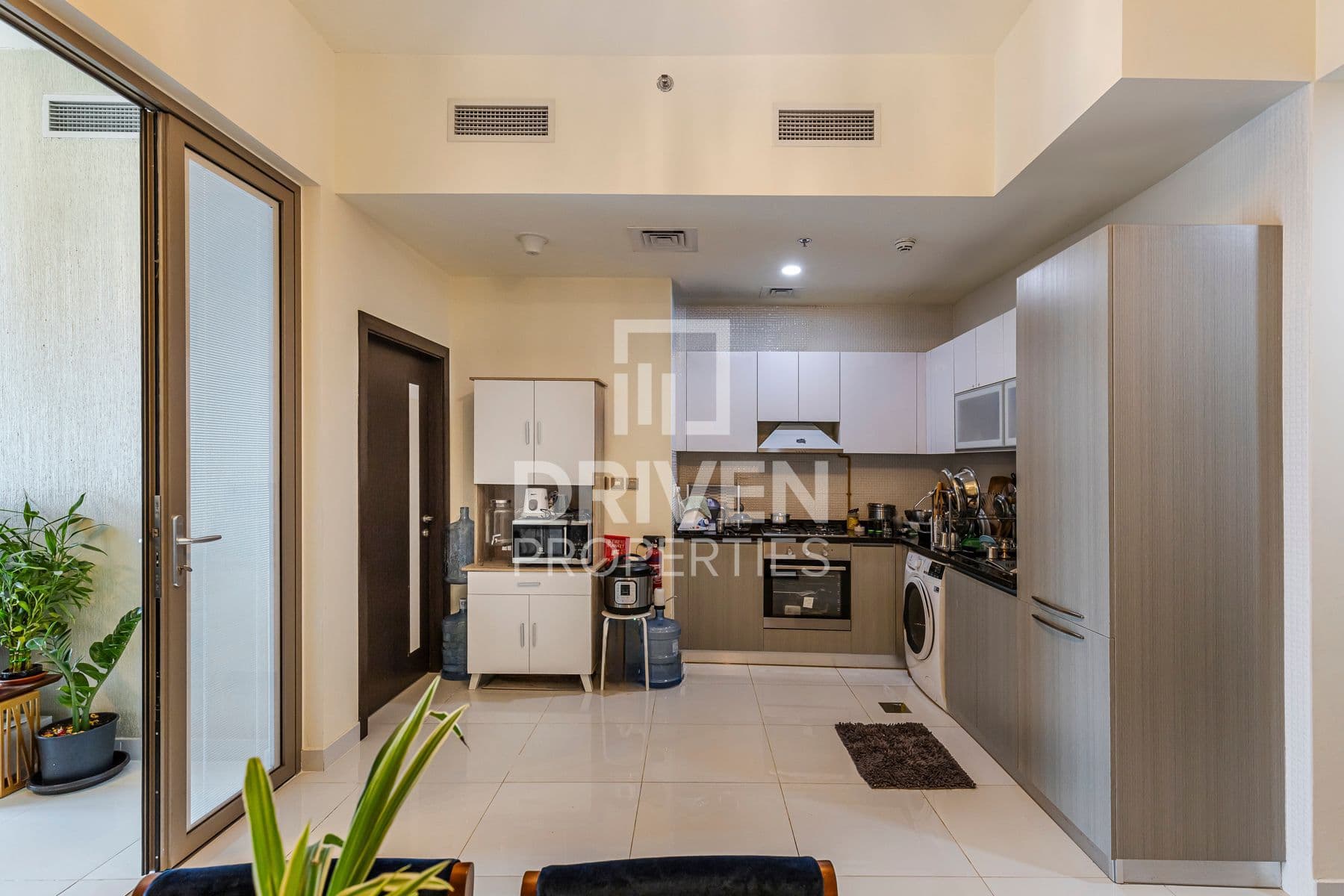 Miraclz Tower by Danube