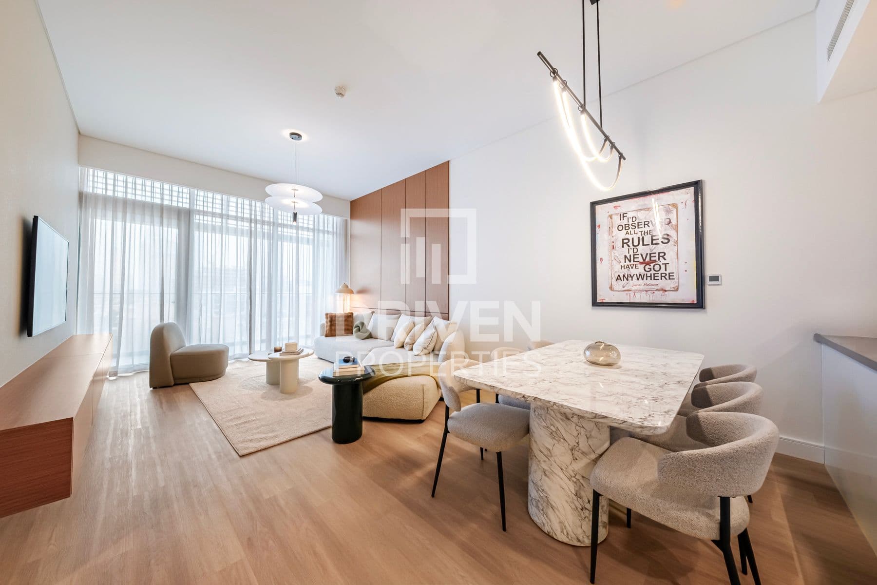 Canal Front Residence 4