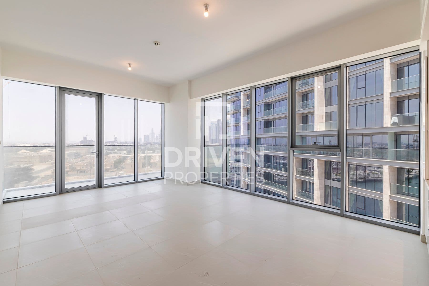 Canal Front Residence 8