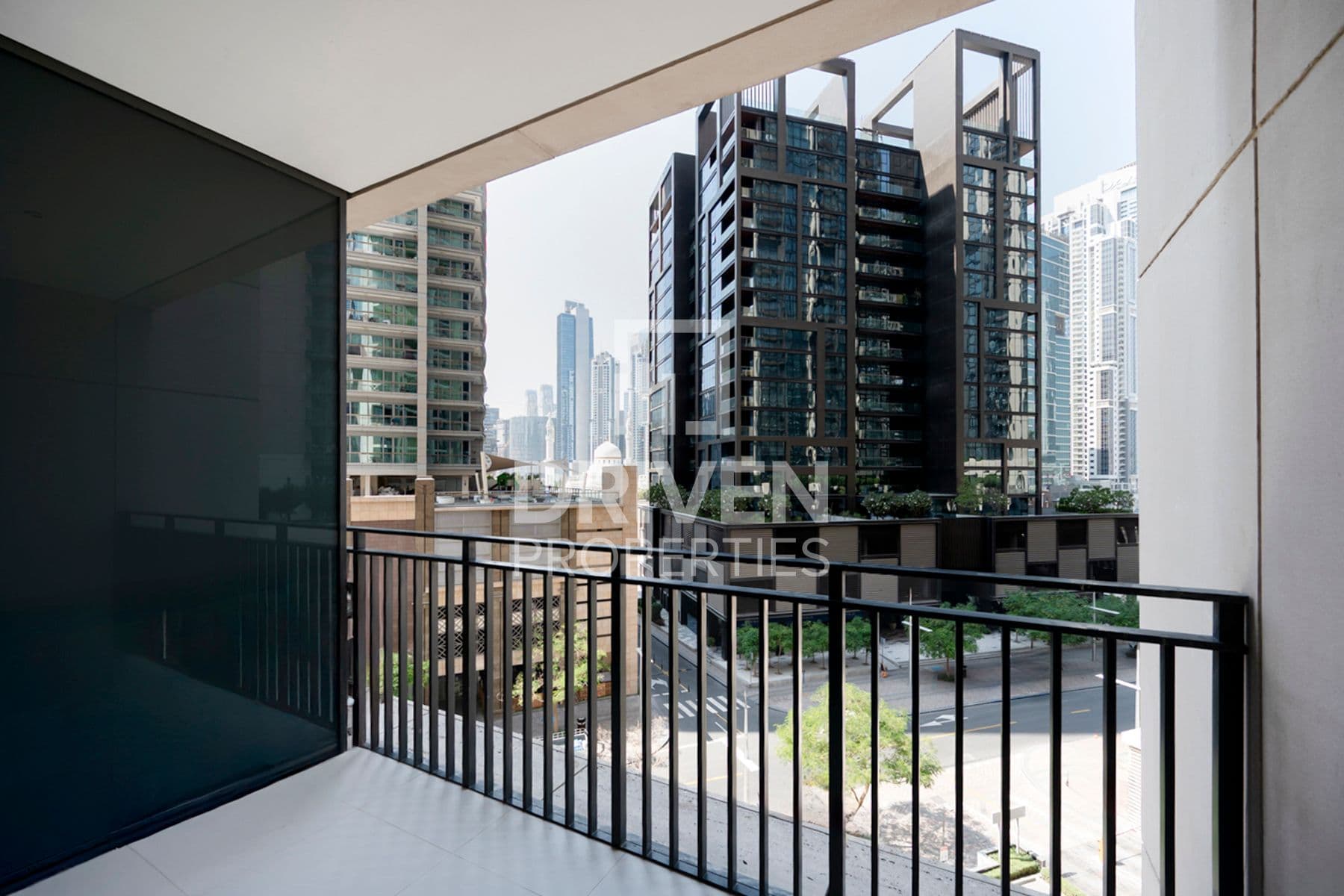 Boulevard Crescent Tower 1