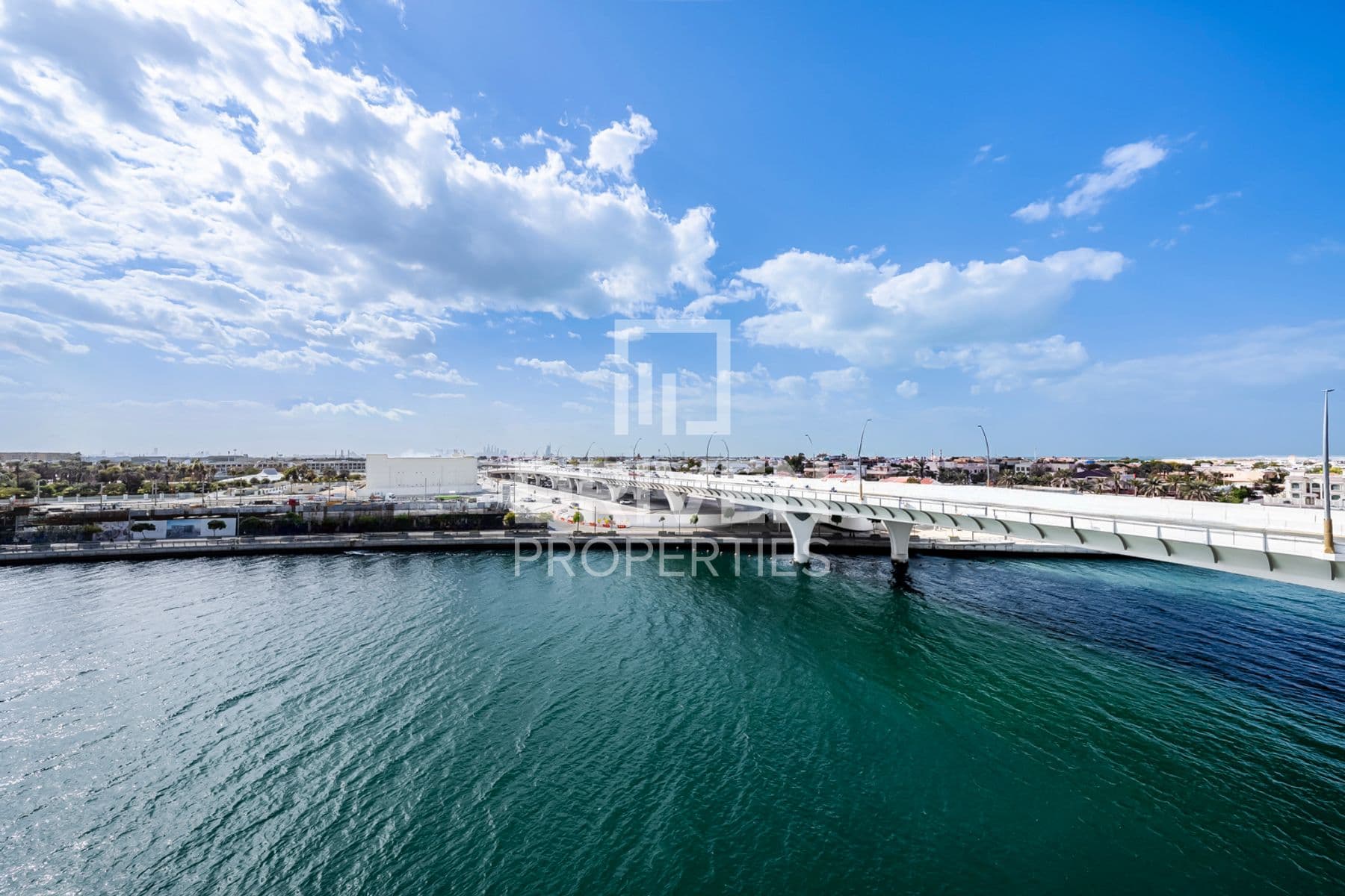 Canal Front Residence 3