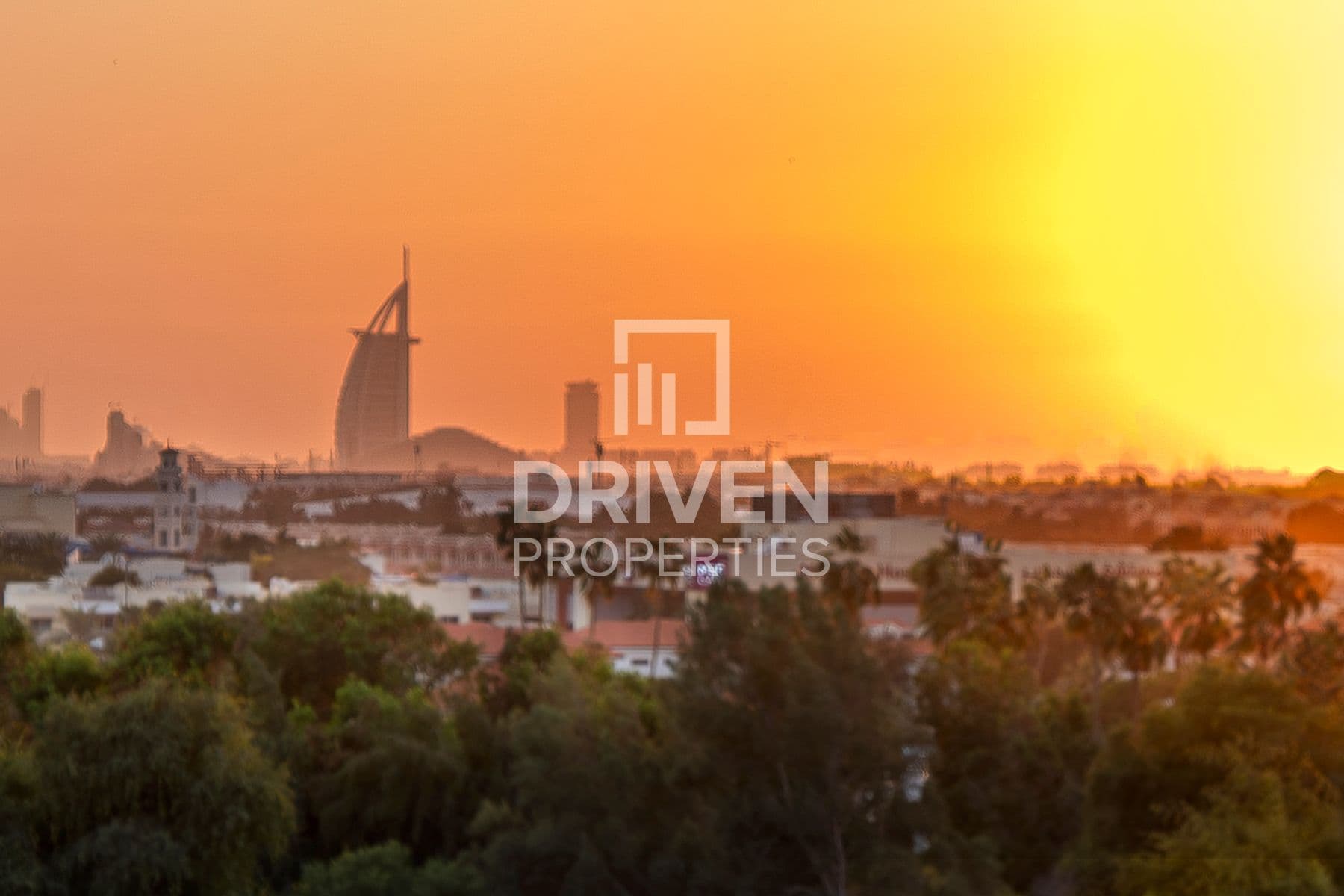 Canal Front Residence 6