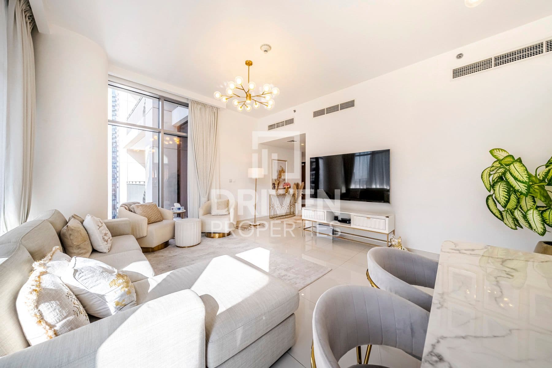 Boulevard Crescent Tower 2