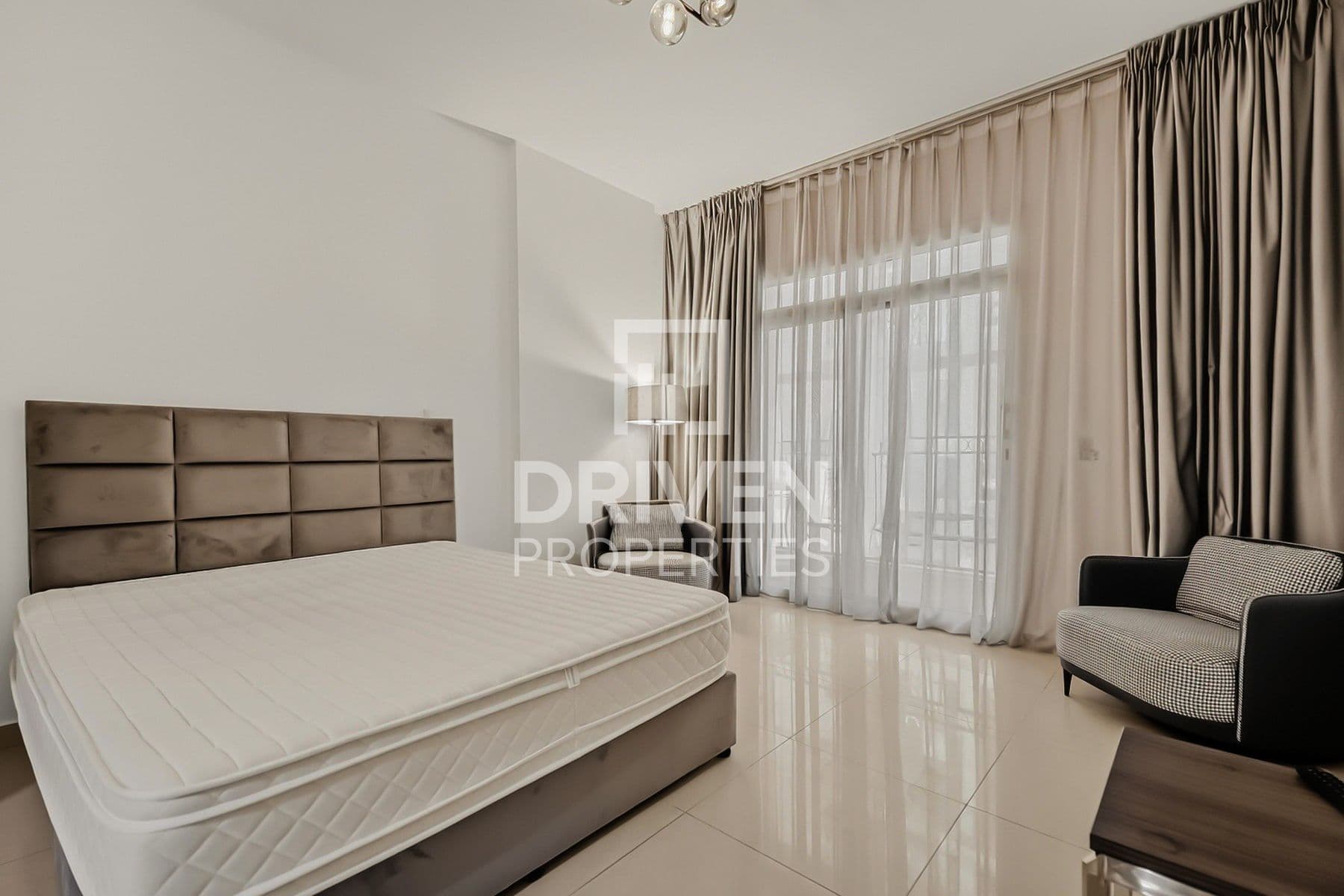 May Residence 2