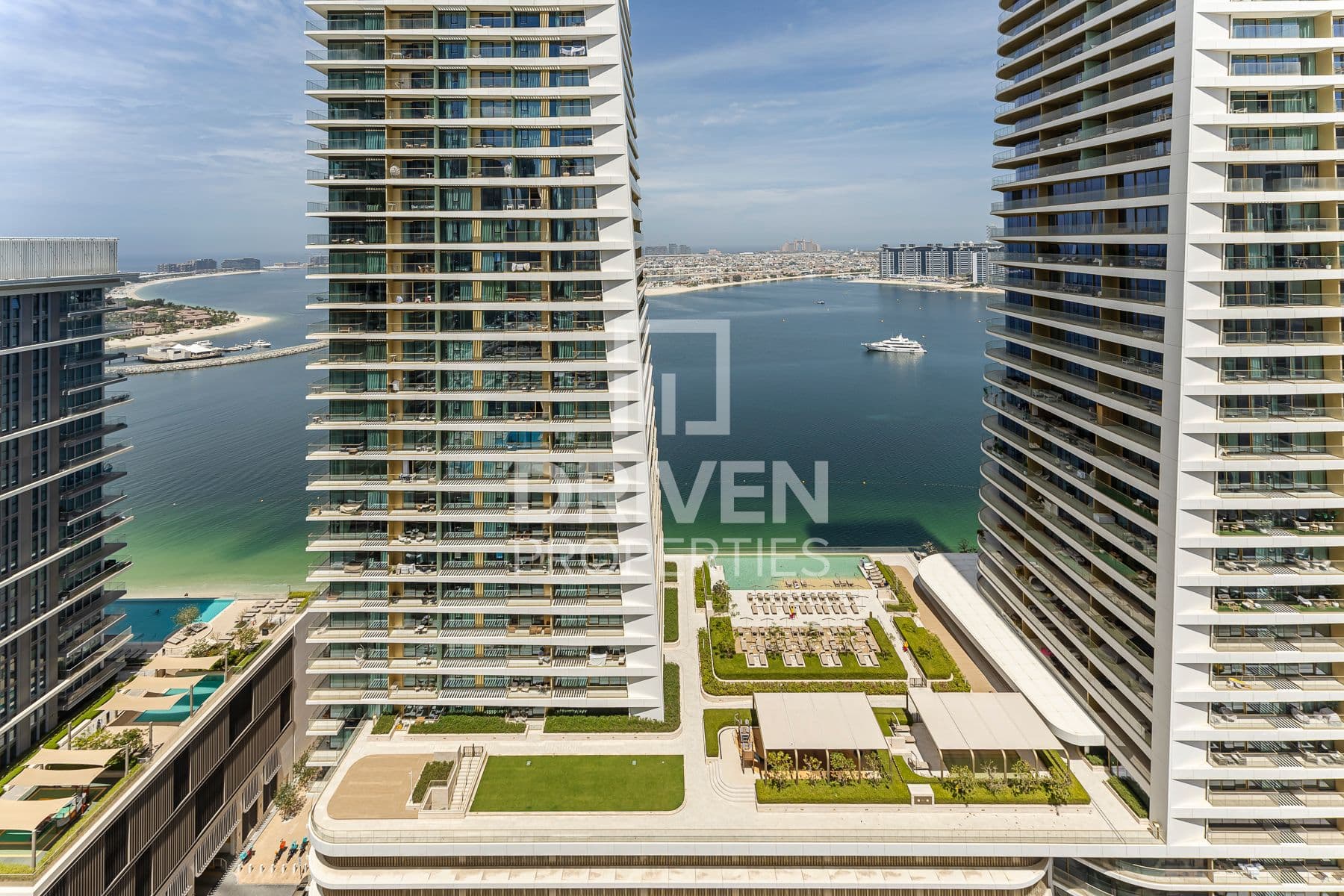 Beach Mansion Tower 2