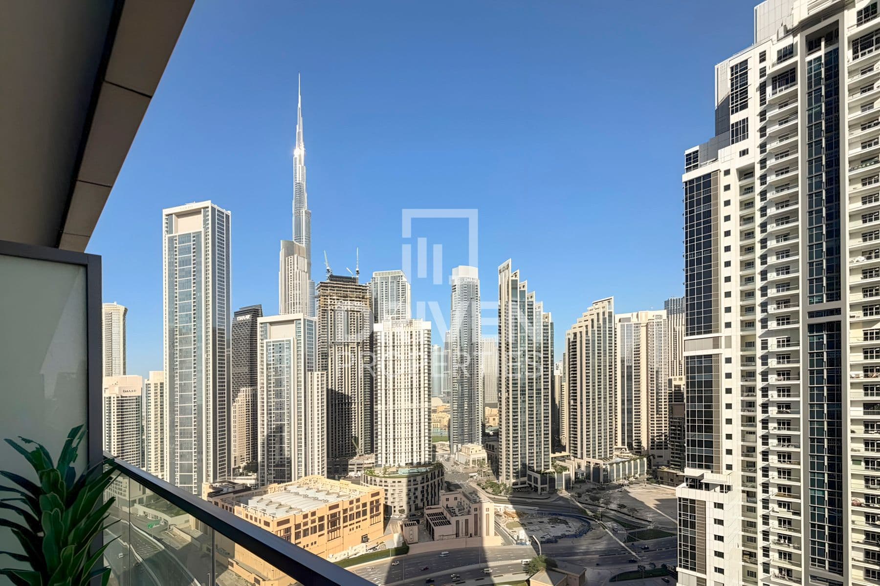 Paramount Tower Hotel and Residences