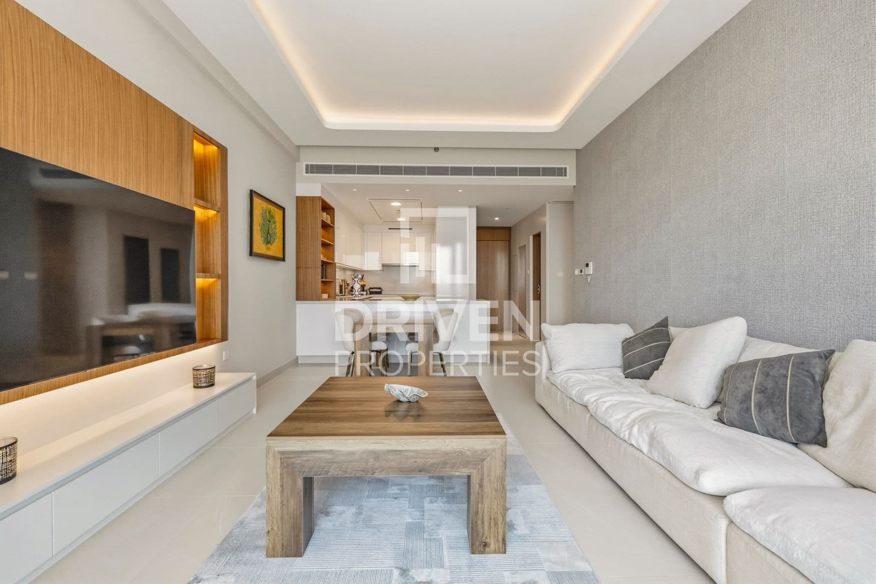 Canal Front Residence 7