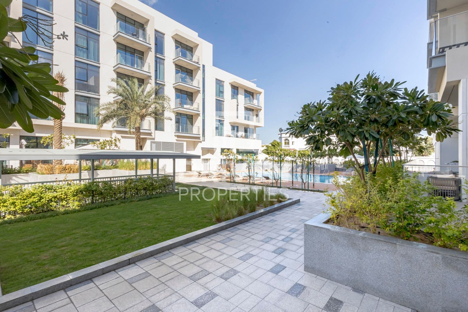 Canal Front Residence 1