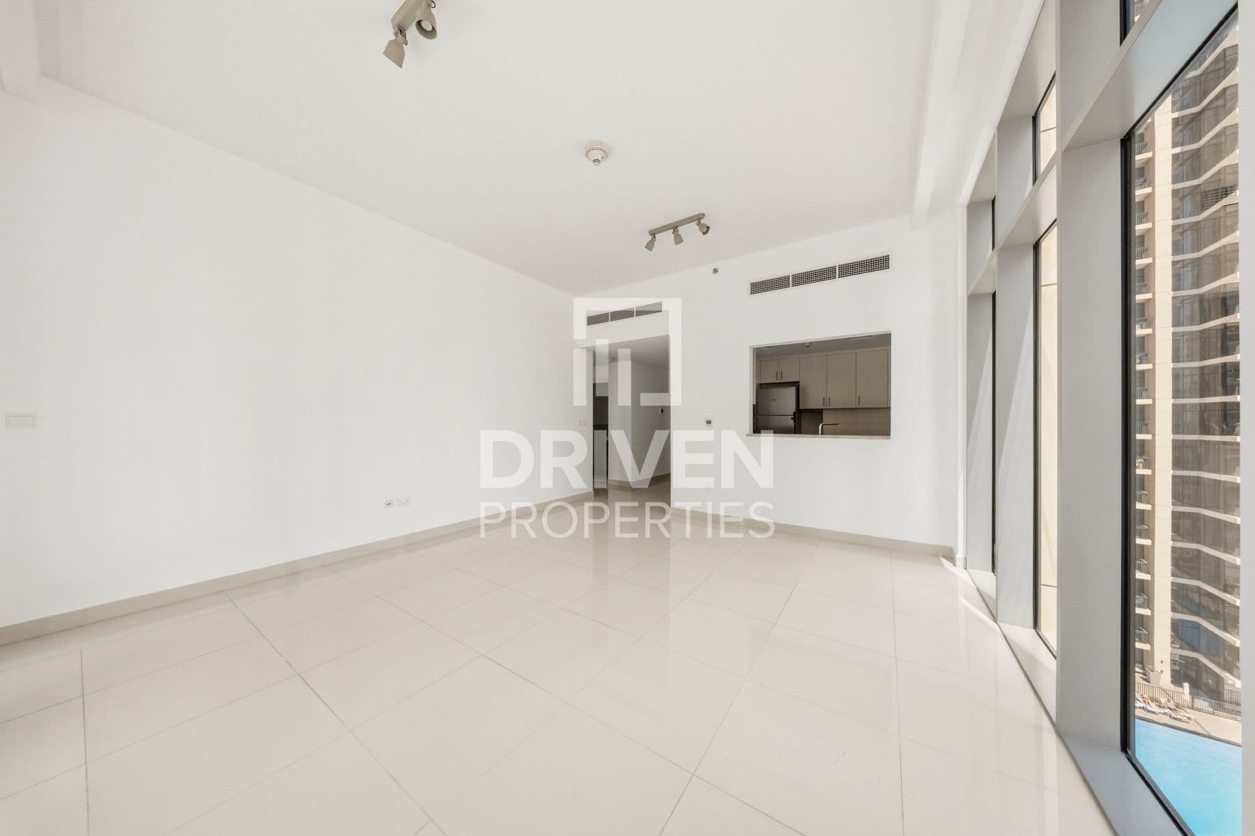 Boulevard Crescent Tower 1