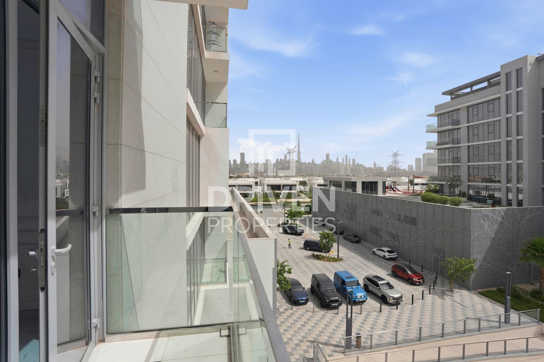 Residences 8