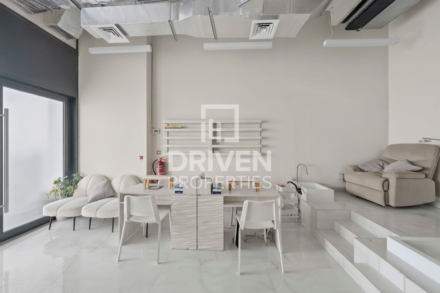Azizi Riviera 8