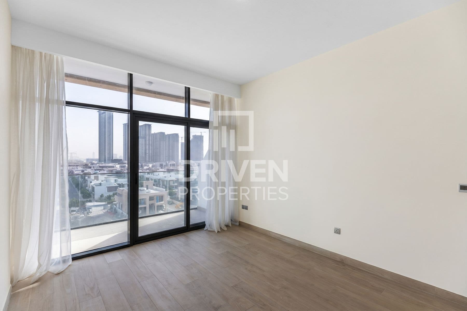 Azizi Riviera 6