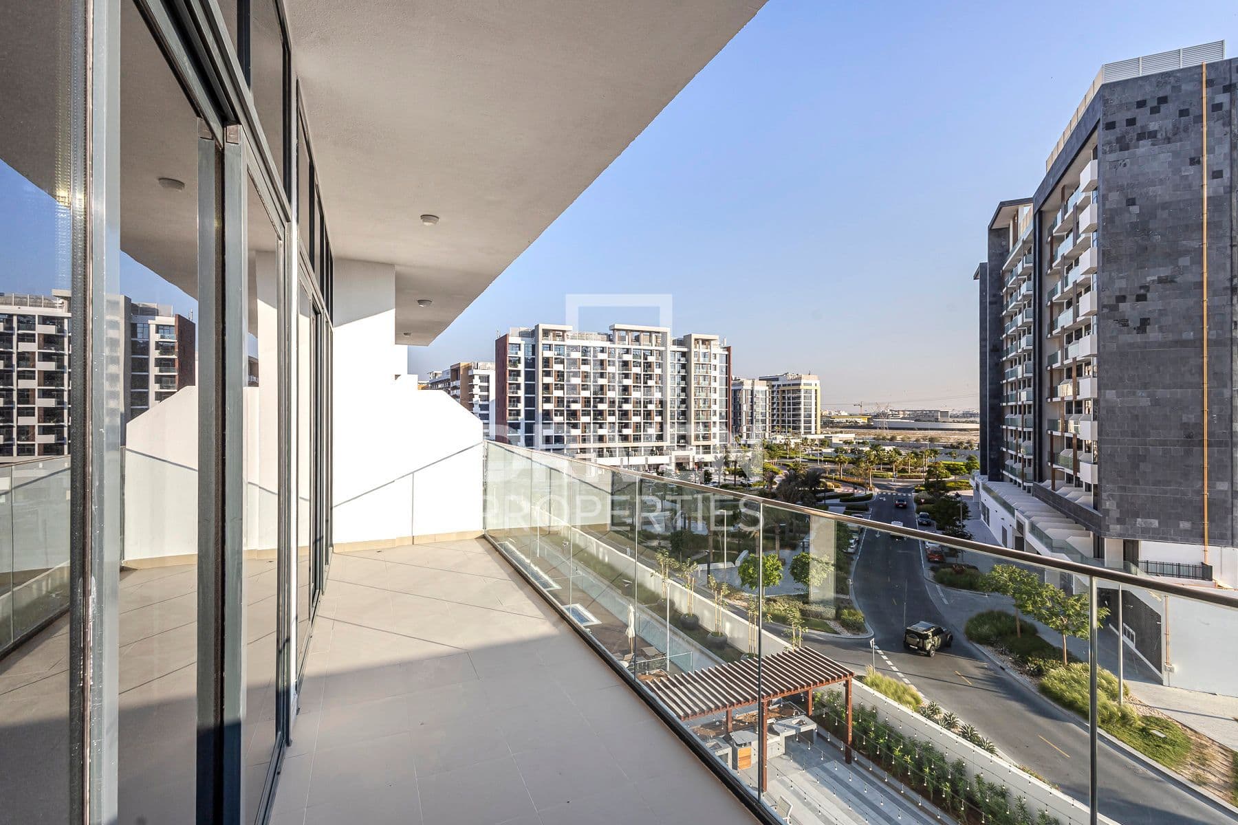 Azizi Riviera 3