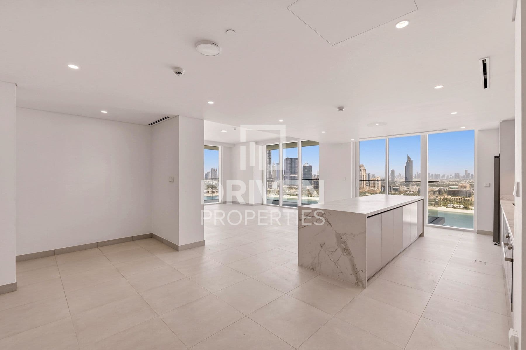Beach Mansion Tower 2