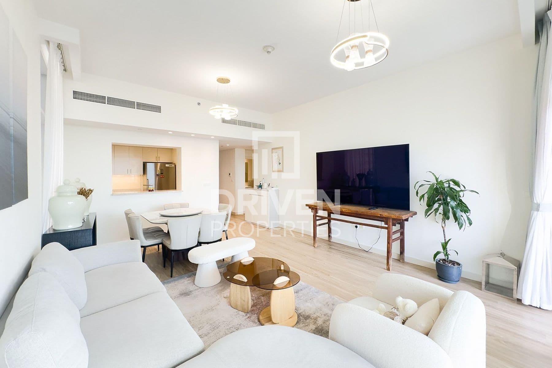 Boulevard Crescent Tower 1