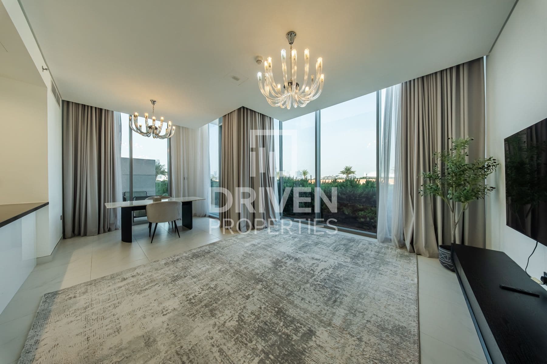 Residences 28