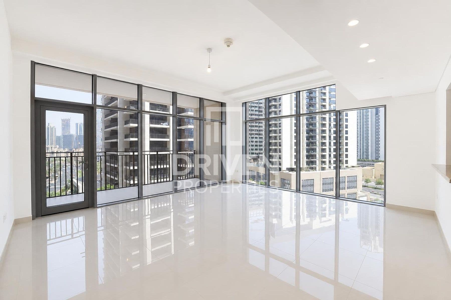 Boulevard Crescent Tower 1