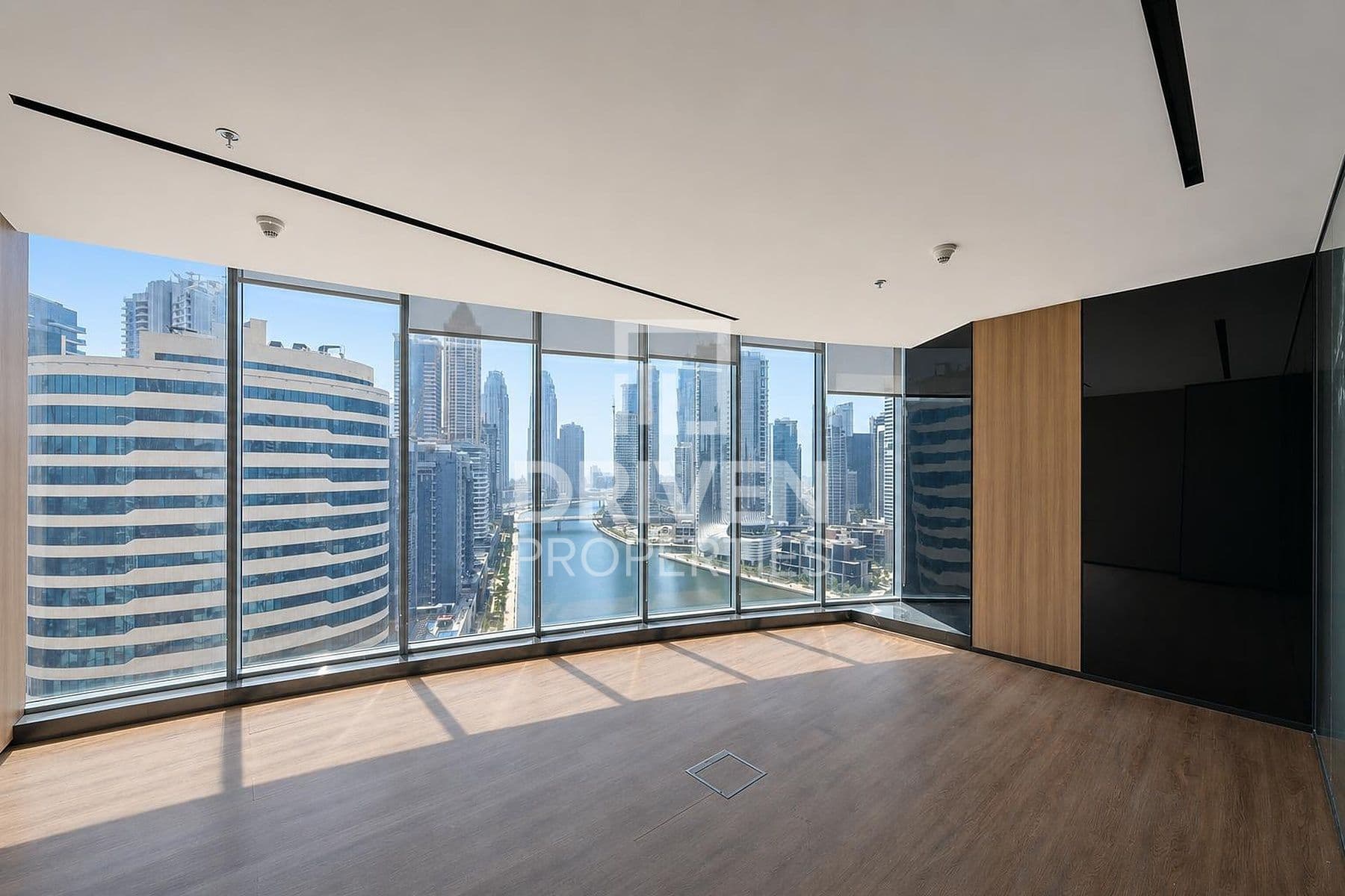 Business Tower