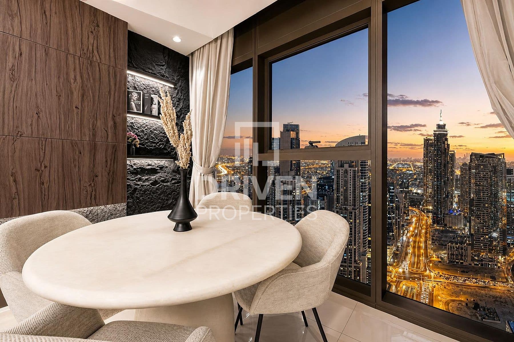 Paramount Tower Hotel and Residences