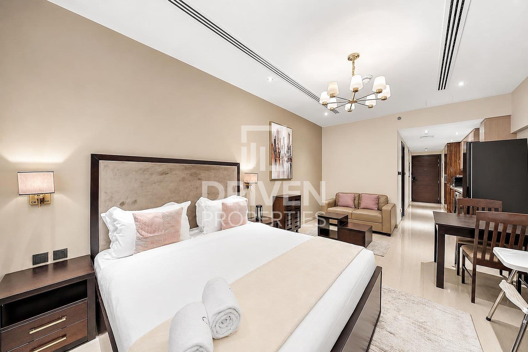 Elite Downtown Residence 1