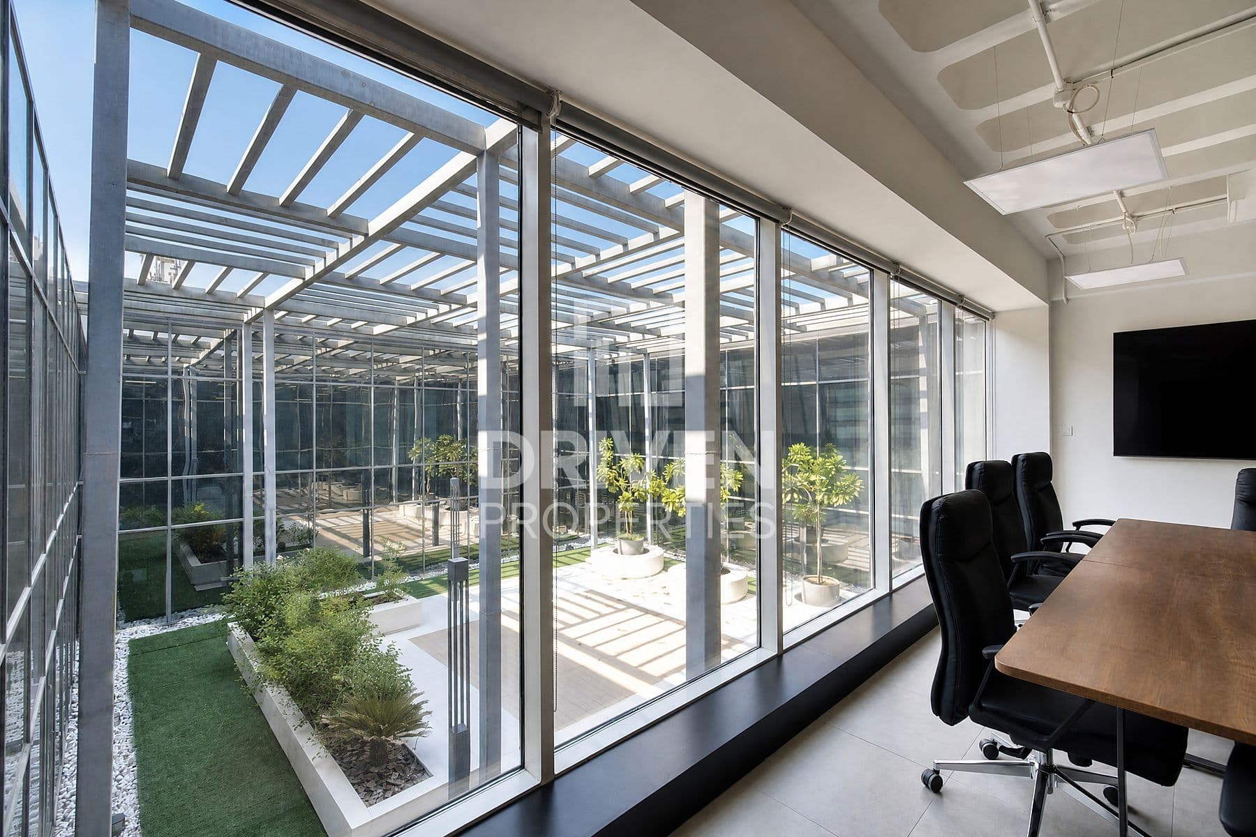 Al Qayada Building