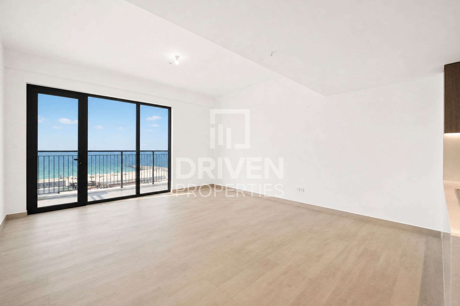 La Cote Building 1