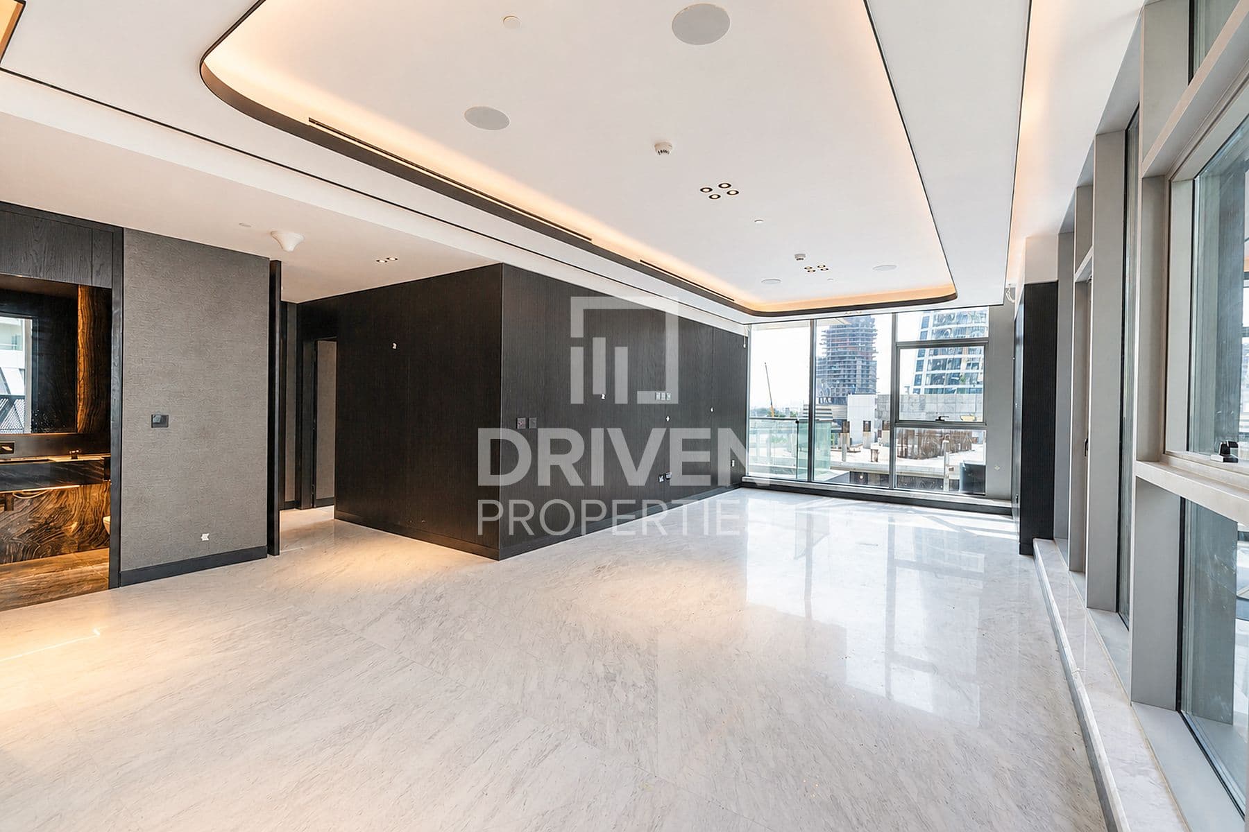 J ONE Tower B